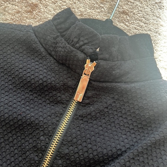 Ted Baker black peplum mock neck blouse size 0 - Picture 3 of 4